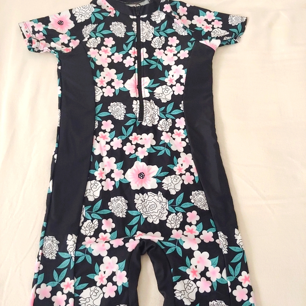 girl swimsuit